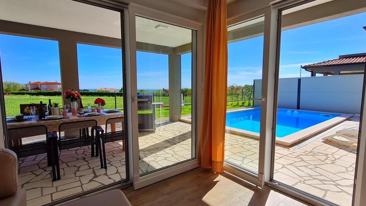 Villa Robert Kastelir Exterior photo