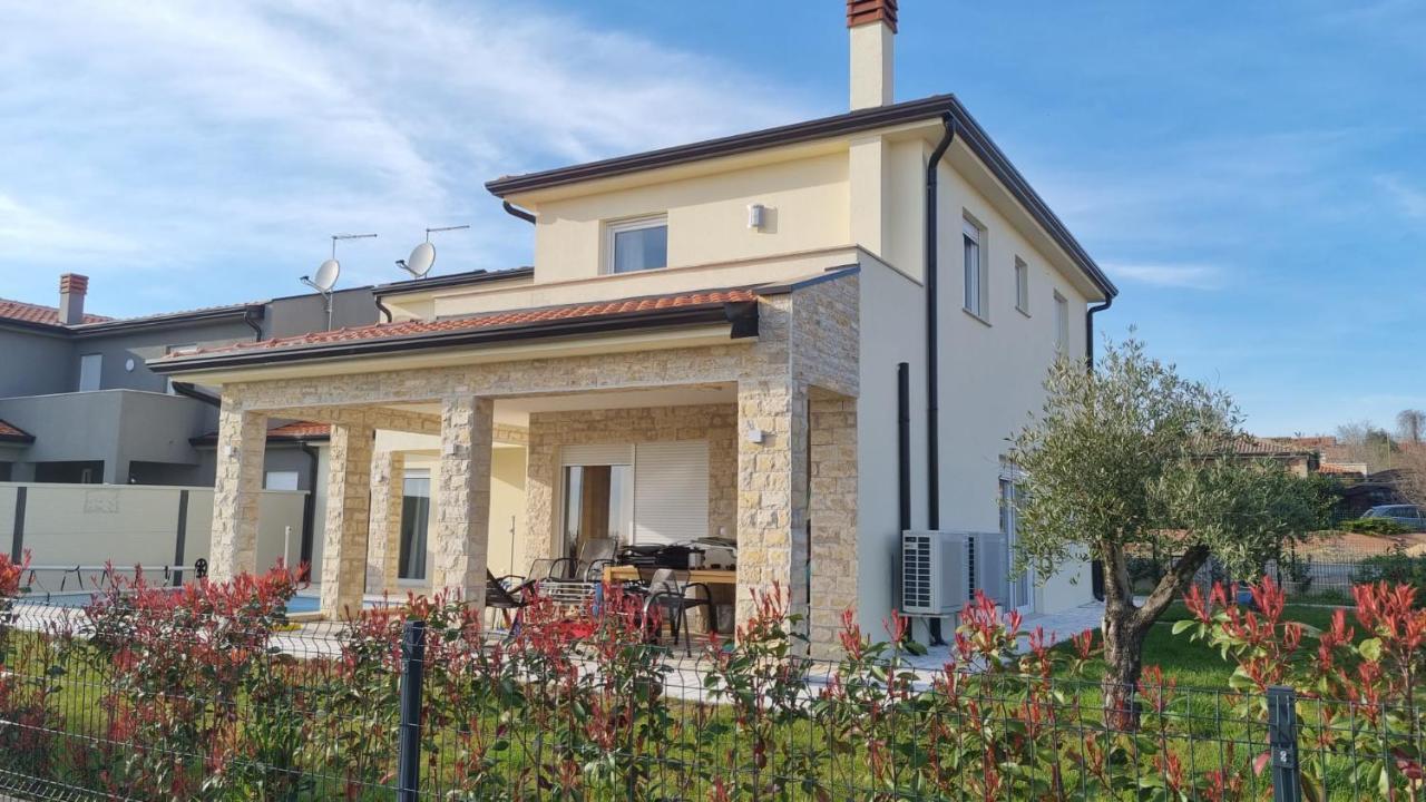 Villa Robert Kastelir Exterior photo
